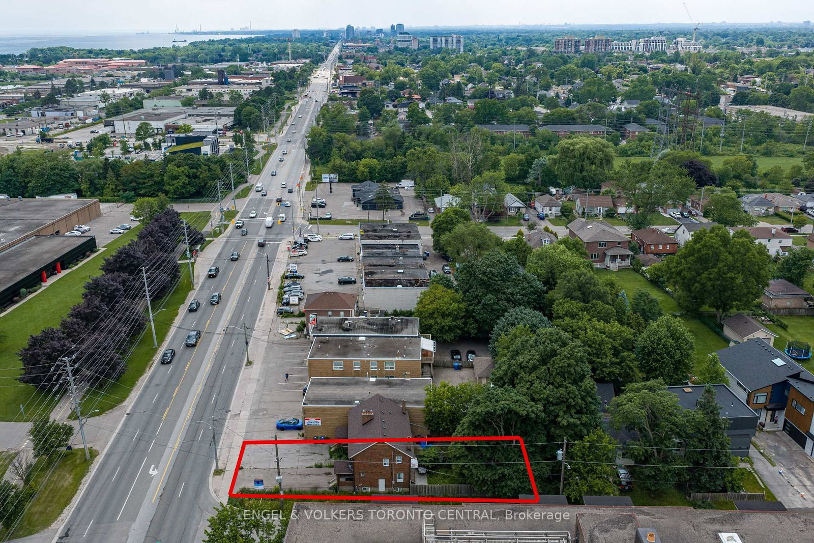 1199 Lakeshore Mississauga,ON L5E 1E8 — Photo 9