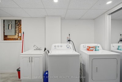 5531 Whistler Crescent • Mississauga, ON photo 9