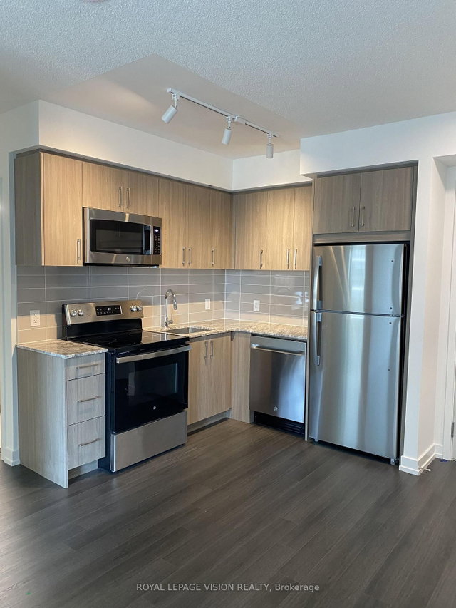 1222 - 4010 Eglinton Avenue W
