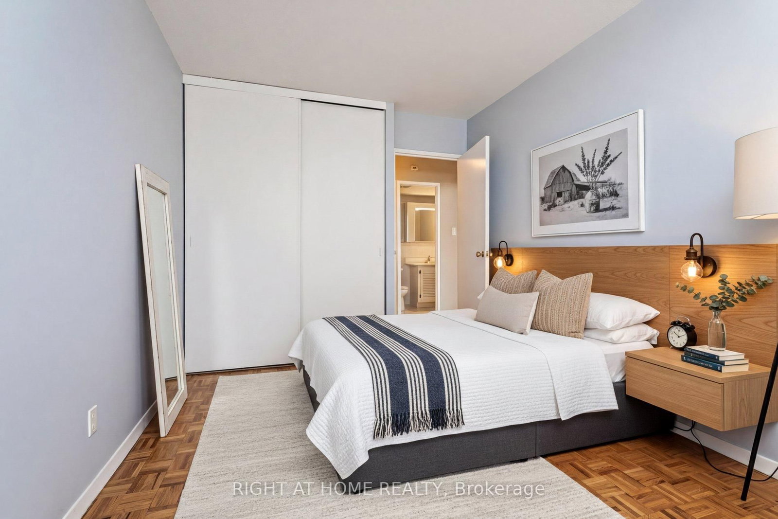 212 Kerr Street • #207 • Oakville, ON photo 12