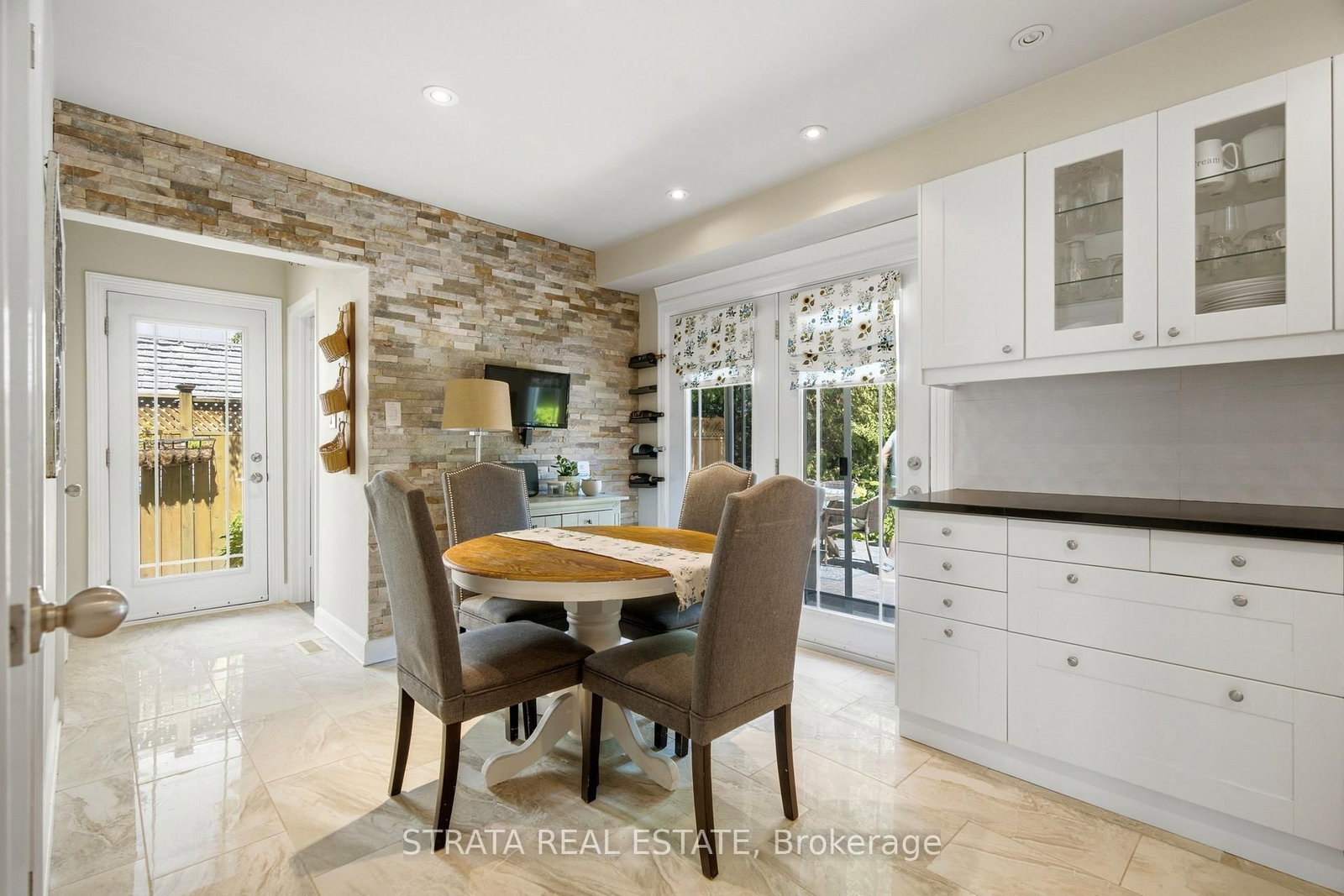 2596 Kinnerton Crescent • Mississauga, ON photo 13