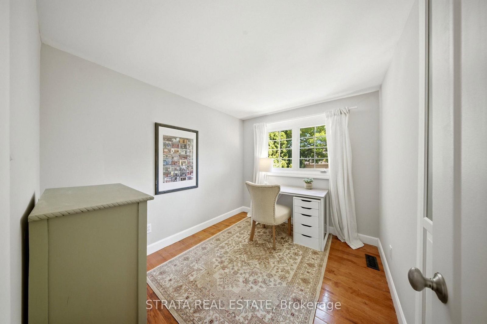 2596 Kinnerton Crescent • Mississauga, ON photo 17