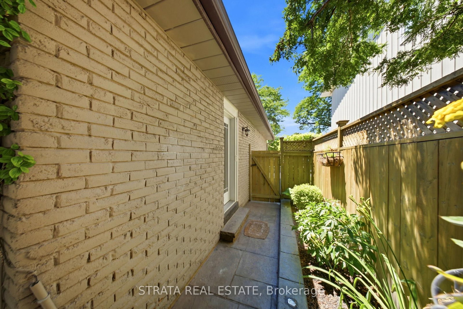 2596 Kinnerton Crescent • Mississauga, ON photo 34
