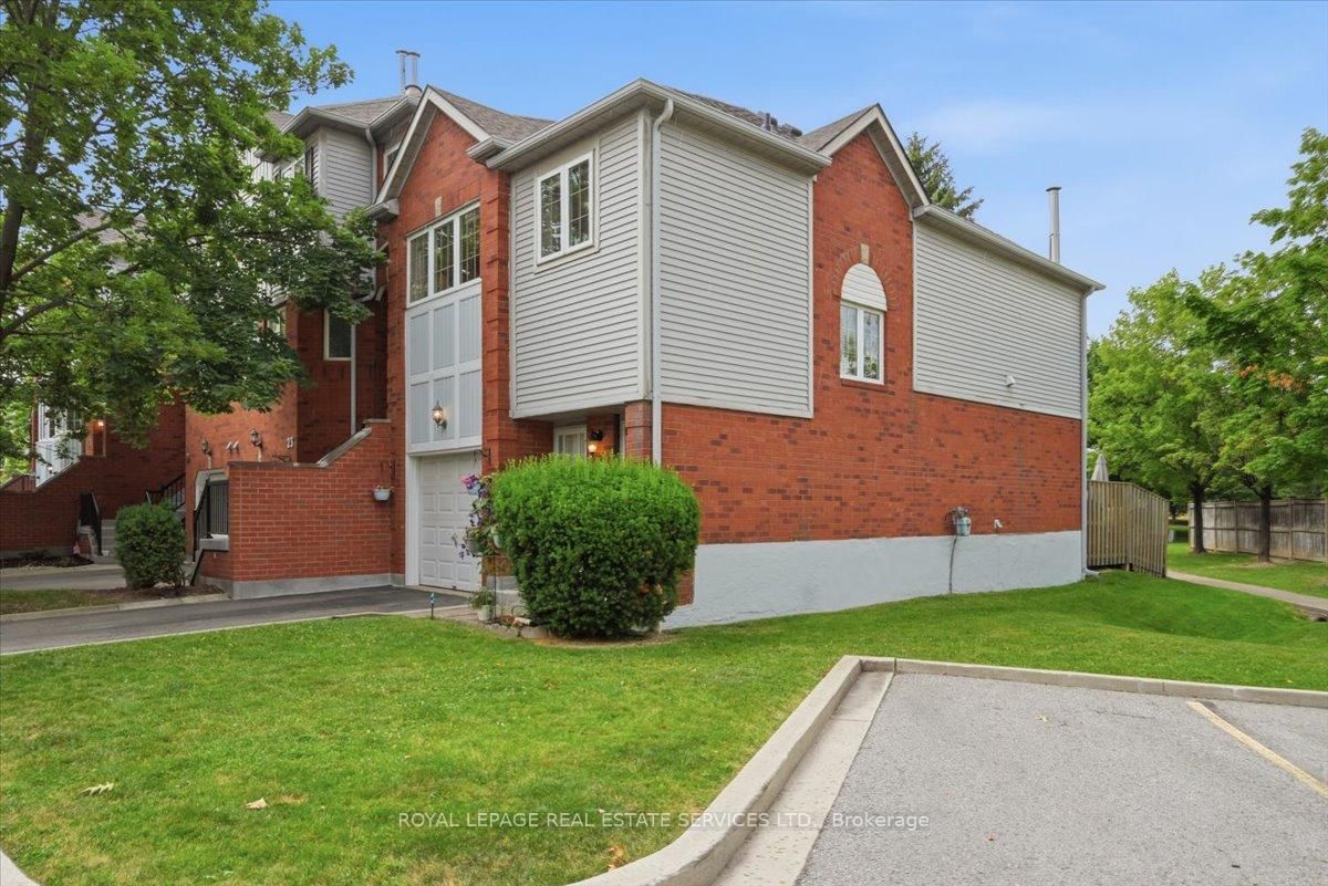 4605 Donegal Drive • #24 • Mississauga, ON photo 3