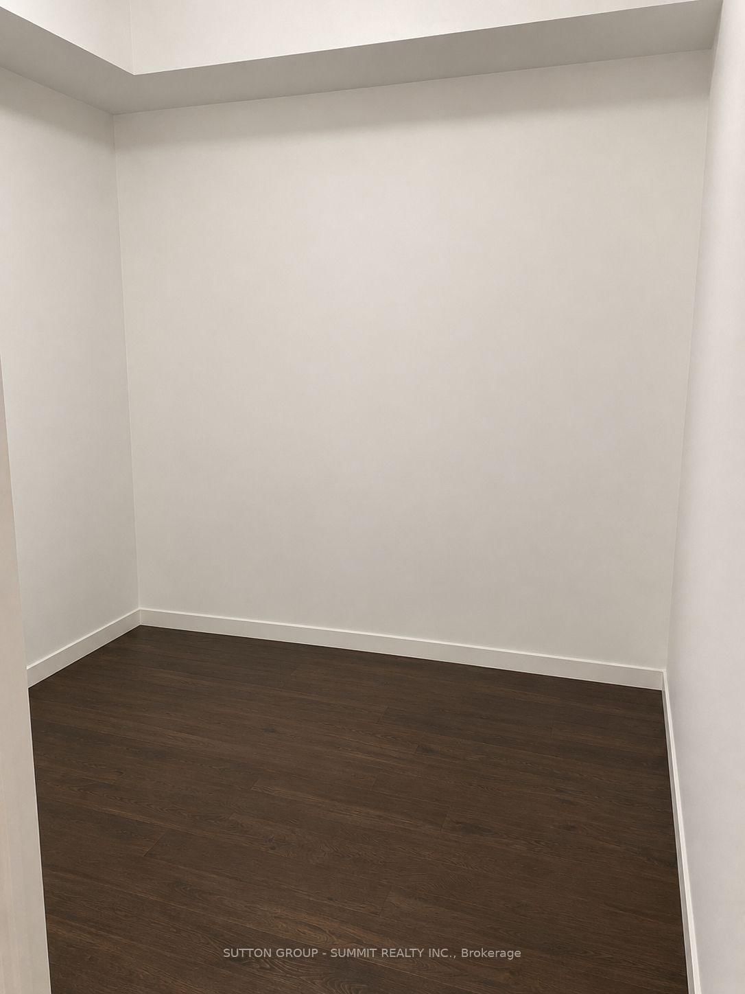385 Prince Of Wales Mississauga,ON L5B 0C6 — Photo 10