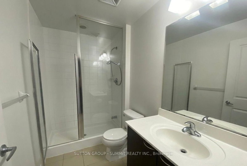 385 Prince Of Wales Mississauga,ON L5B 0C6 — Photo 9
