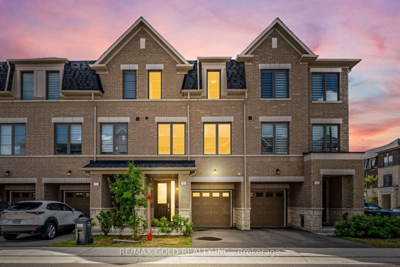 9 Arcola St, Brampton, Ontario