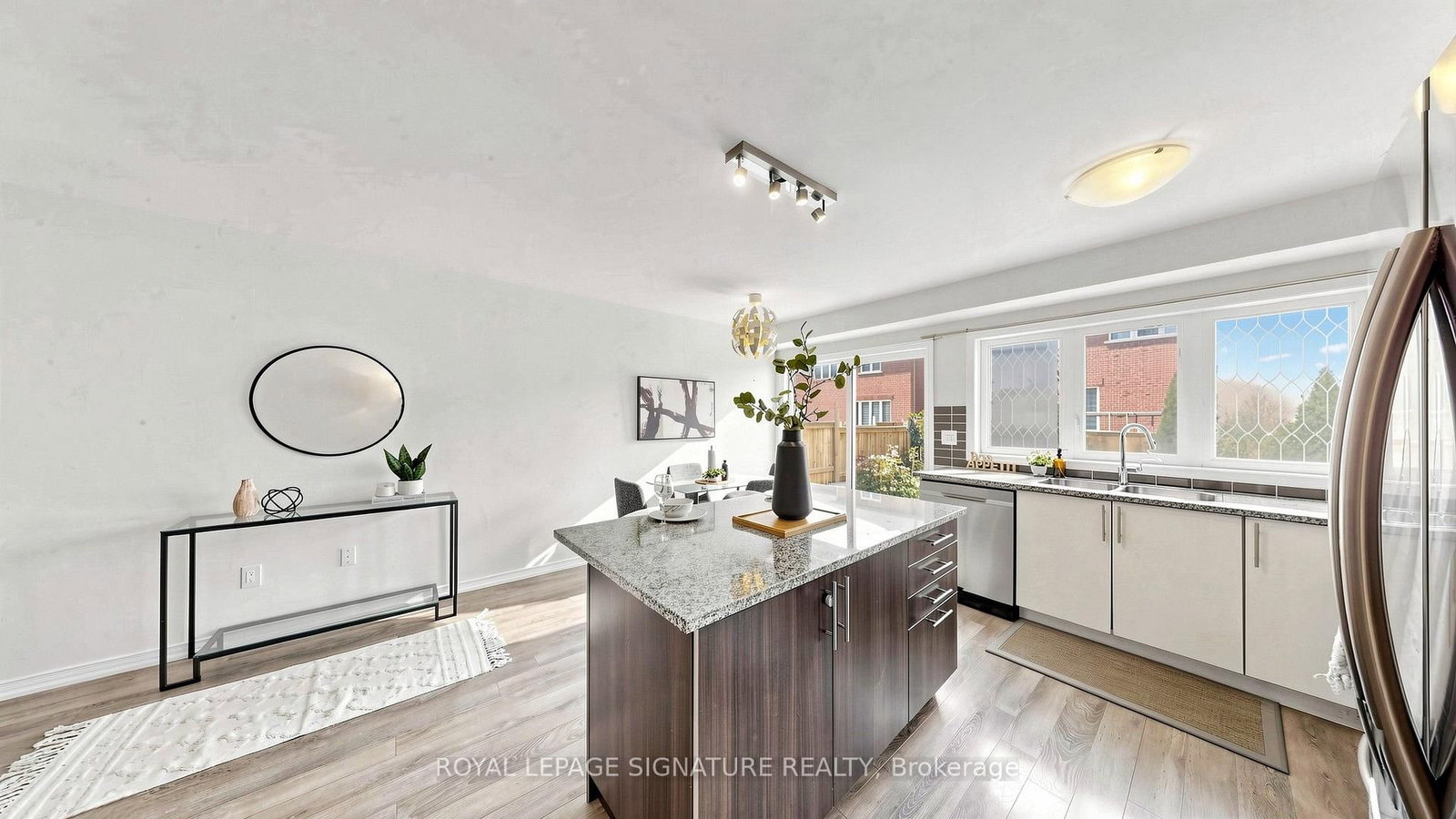 492 Queen Mary Drive • Brampton, ON photo 21