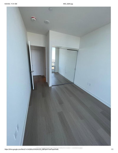 Unit 5206 — 448 Burnhamthorpe Road W — photo 6