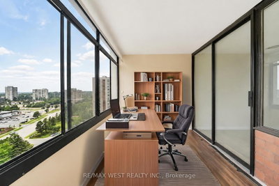 Unit 1604 — 18 Knightsbridge Road — photo 4