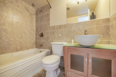 Unit 1604 — 18 Knightsbridge Road — photo 6