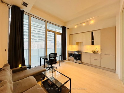 Unit 323 — 3900 Confederation Parkway — photo 6