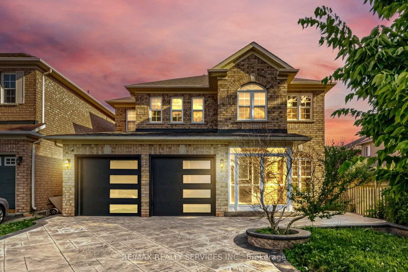 4 Sunnybrook Cres, Brampton, Ontario