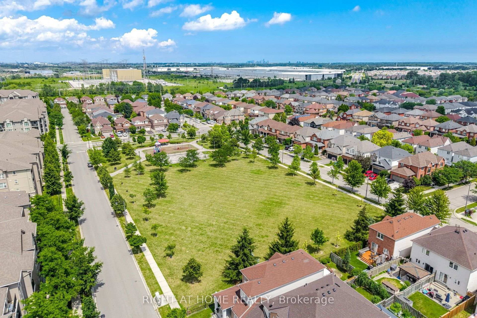 165 Hampshire Way • #153 • Milton, ON photo 35