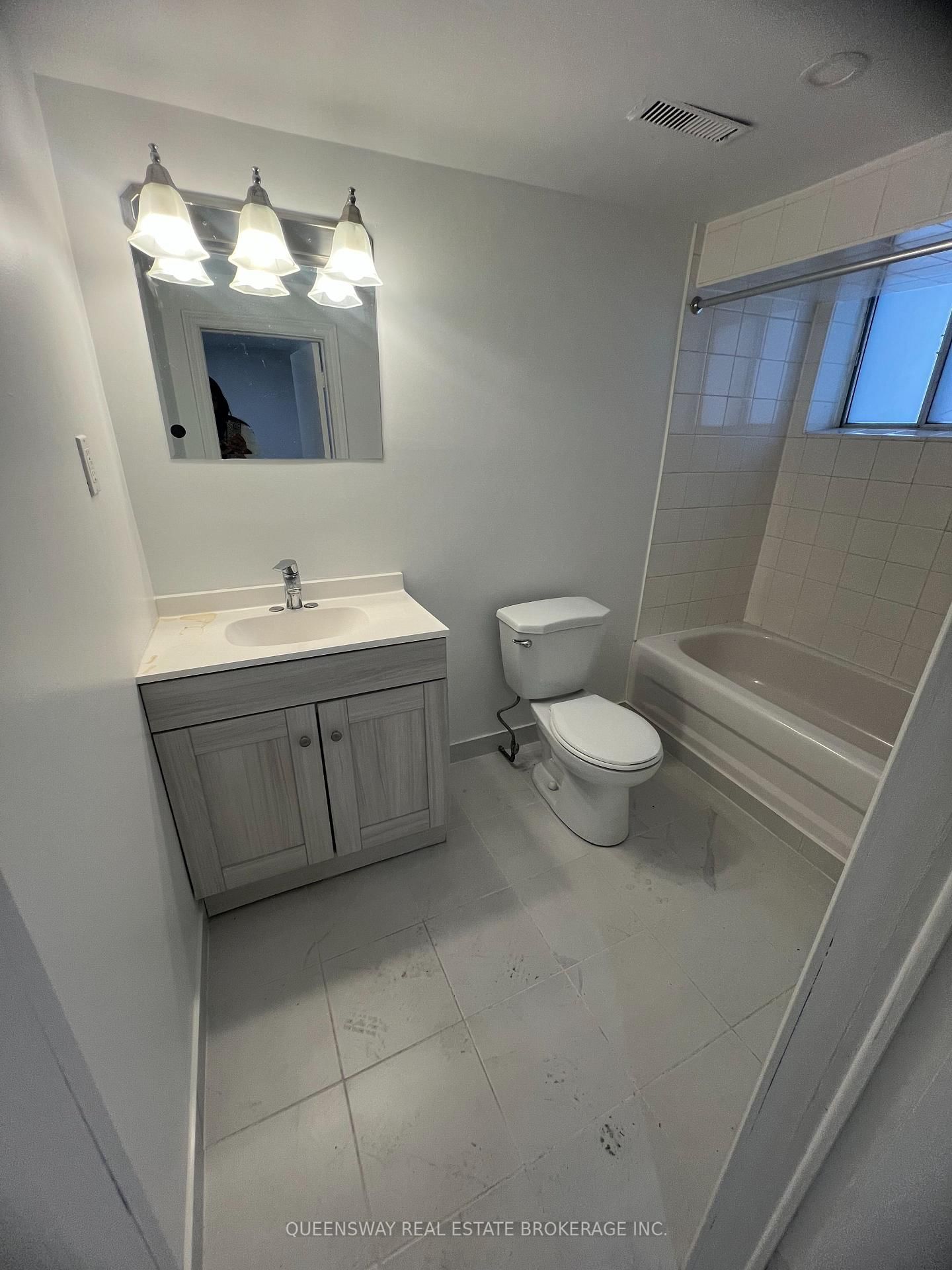 1389 Lansdowne Avenue, Toronto, ON