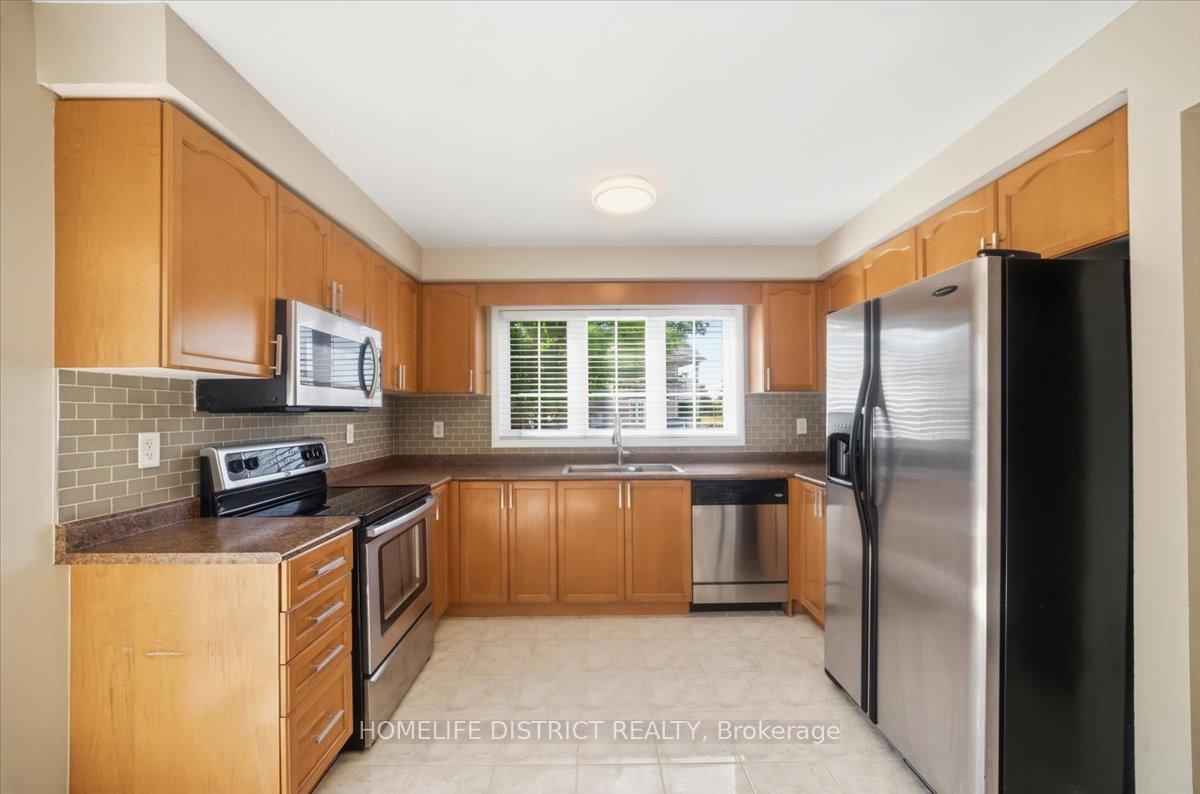 901 BENNETT Boulevard • Milton, ON photo 15