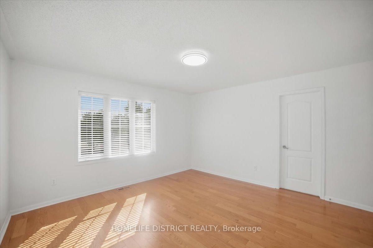901 BENNETT Boulevard • Milton, ON photo 21