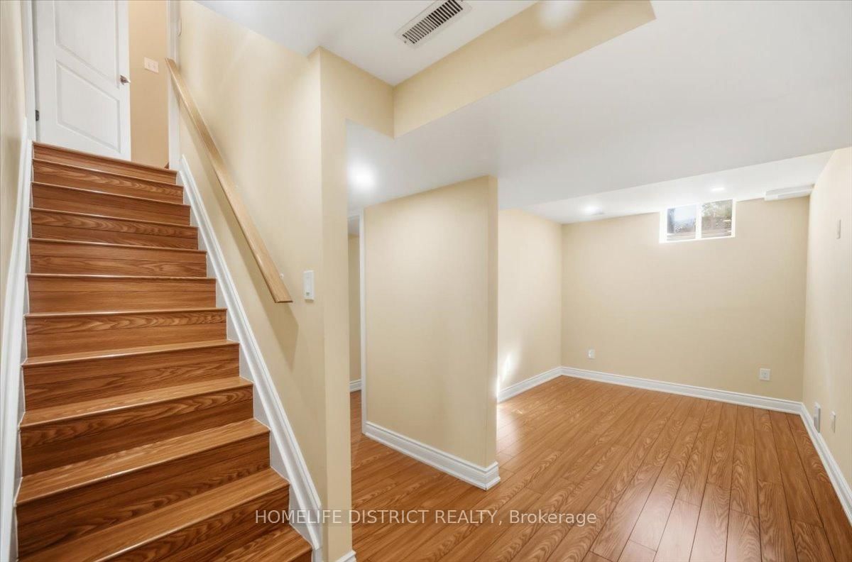 901 BENNETT Boulevard • Milton, ON photo 36