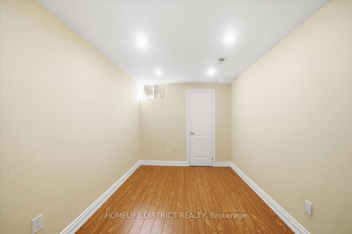 901 BENNETT Boulevard • Milton, ON photo 38