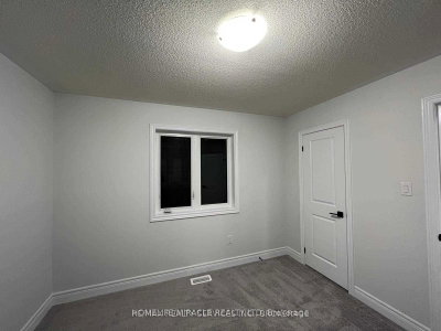 31 OVERSTONE Road • Halton Hills, ON photo 8
