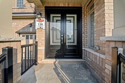 6 JENWOOD Crescent • Brampton, ON photo 2