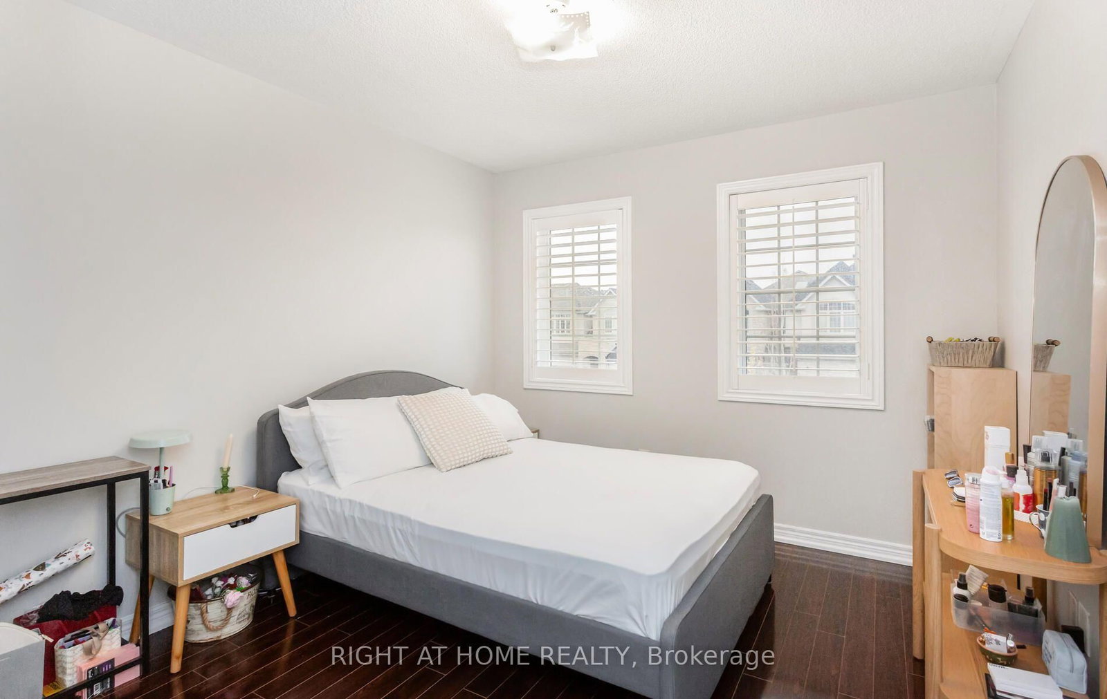 2419 Wasaga Drive • Oakville, ON photo 23