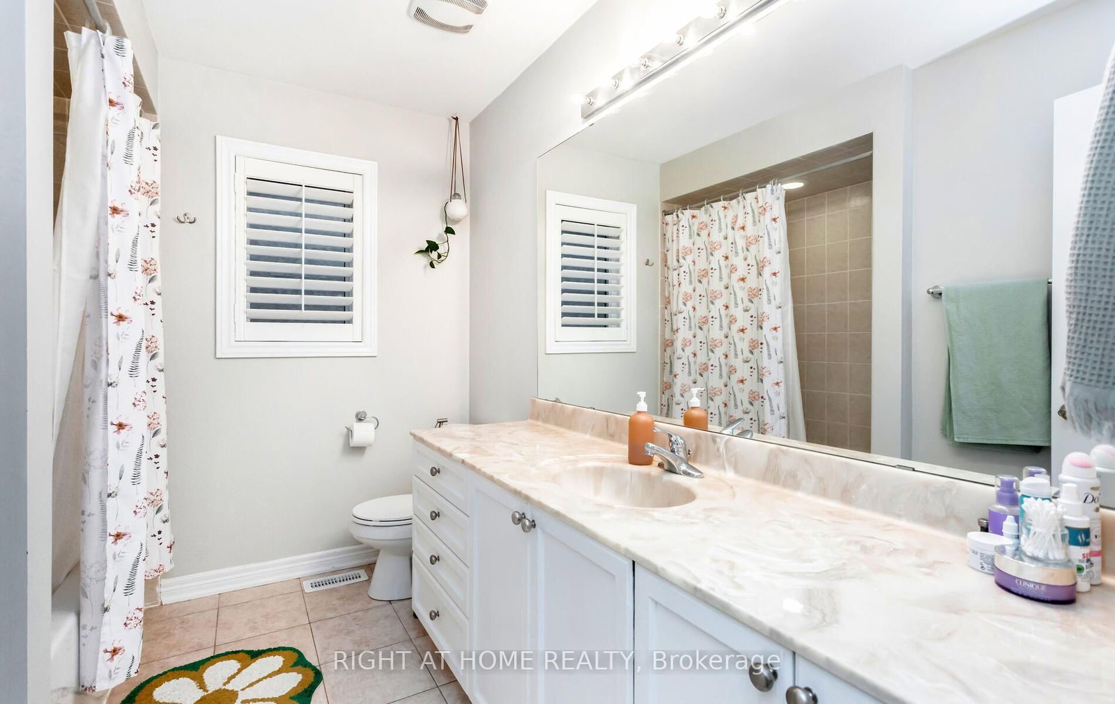 2419 Wasaga Drive • Oakville, ON photo 29
