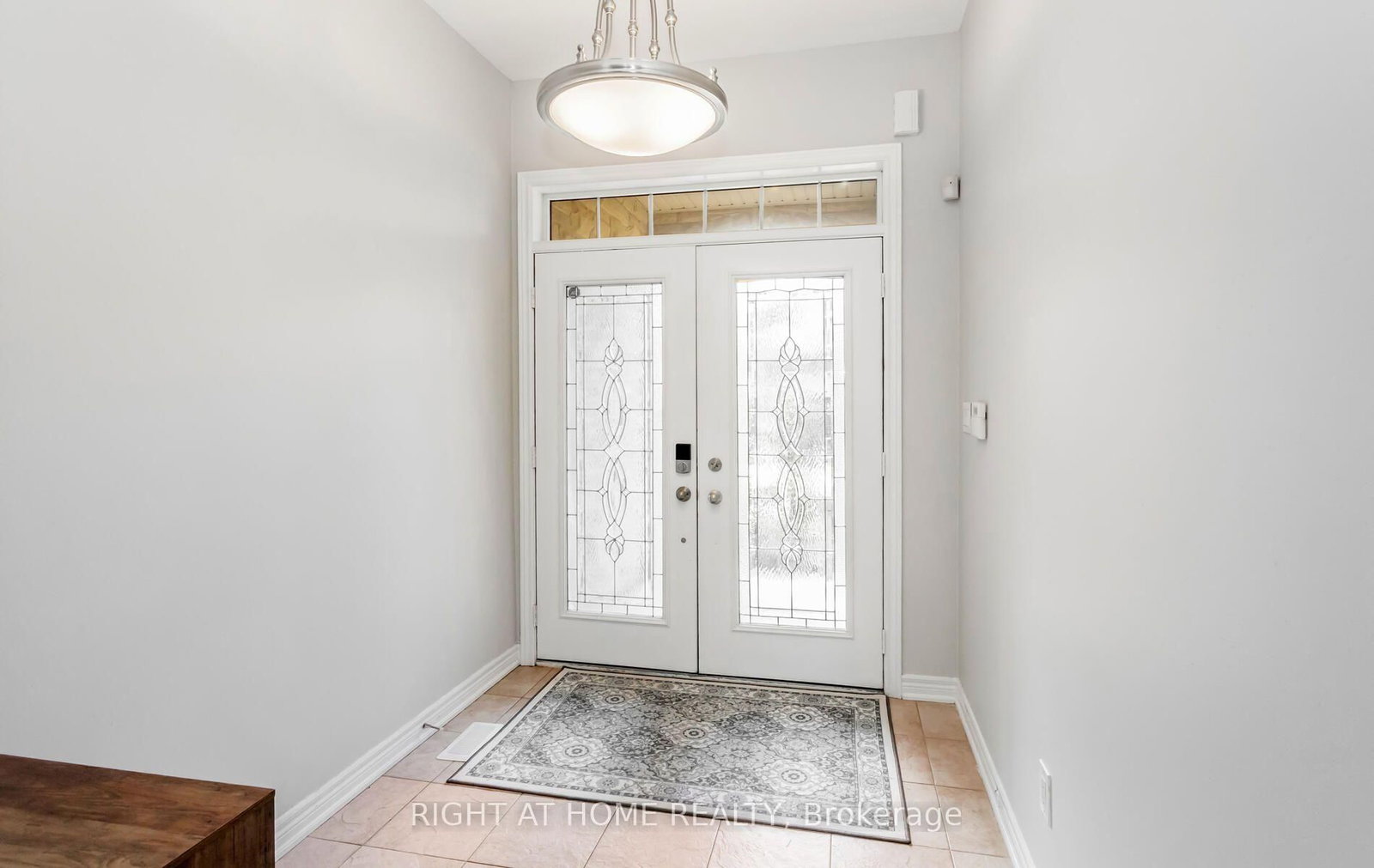2419 Wasaga Drive • Oakville, ON photo 3