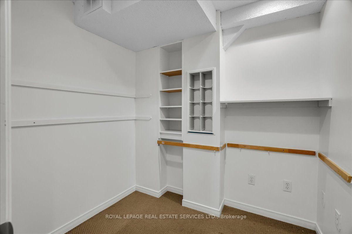 3896 Densbury Drive • Mississauga, ON photo 46
