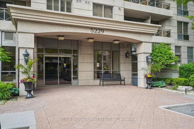 511 - 5229 Dundas Street W