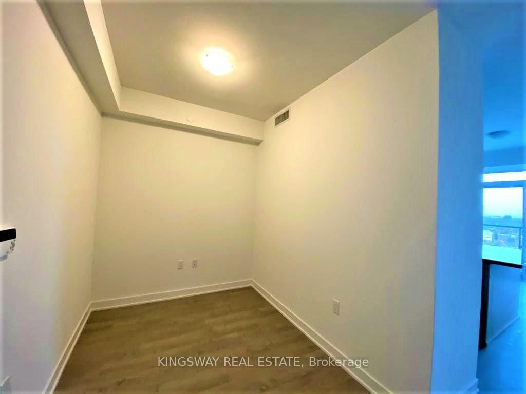 4699 Glen Erin Drive • #1403 • Mississauga, ON photo 7
