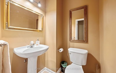 115 Arborglen Drive • Halton Hills, ON photo 9