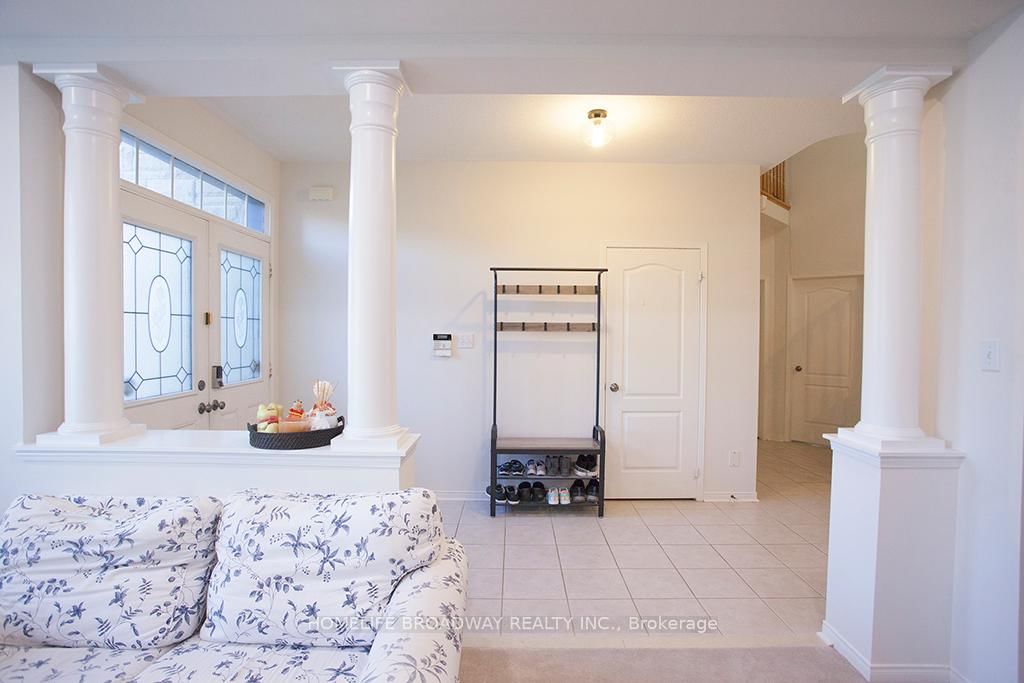 3604 Steeple Chase Crescent • Mississauga, ON photo 4