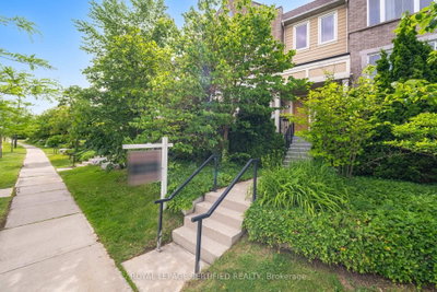 4861 Half Moon Grove