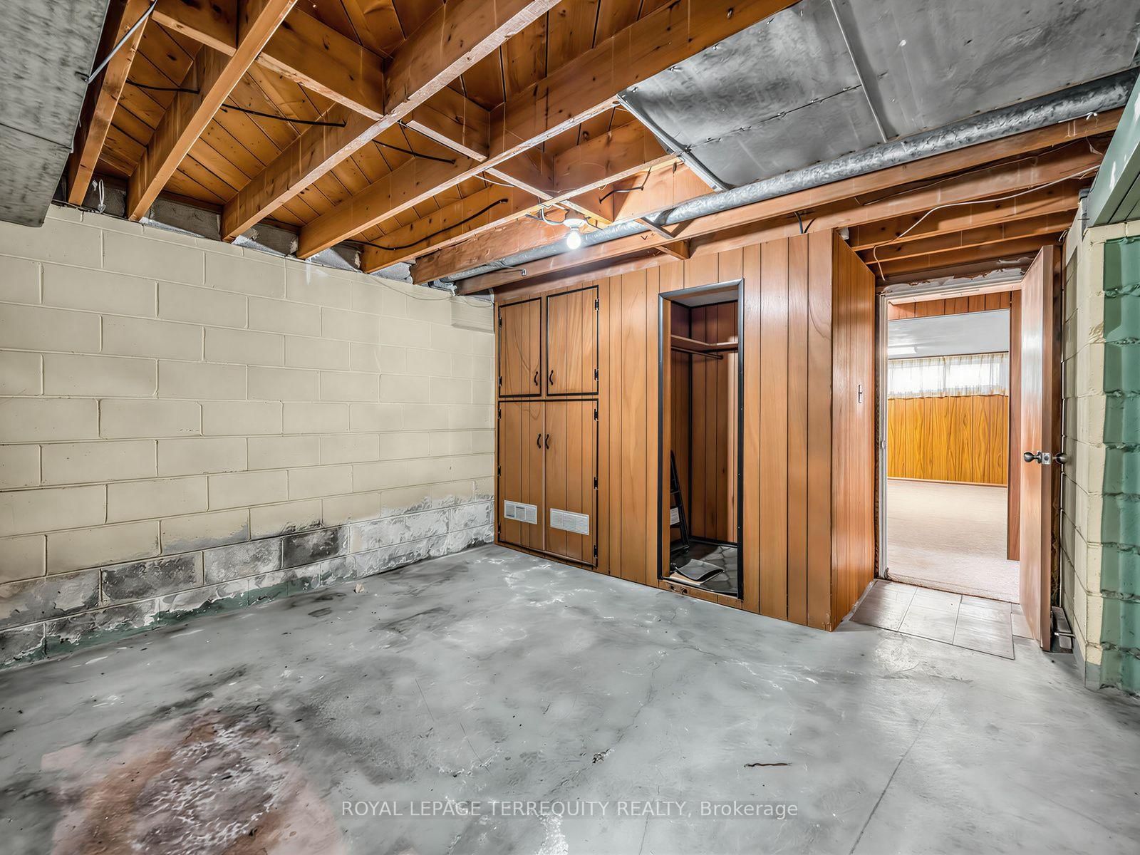 359 Renforth Drive • Toronto, ON photo 26