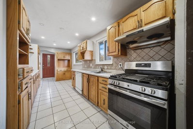 34 Seaborn Road • Brampton, ON photo 5