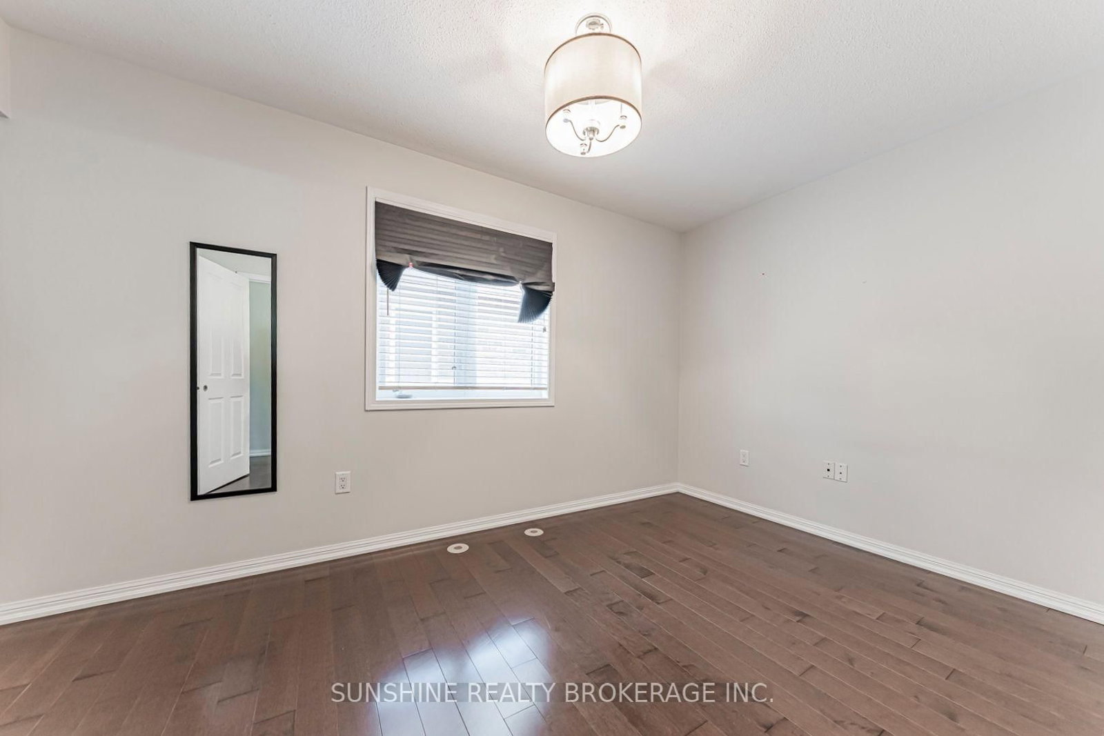 360 Prosser Circle • Milton, ON photo 16