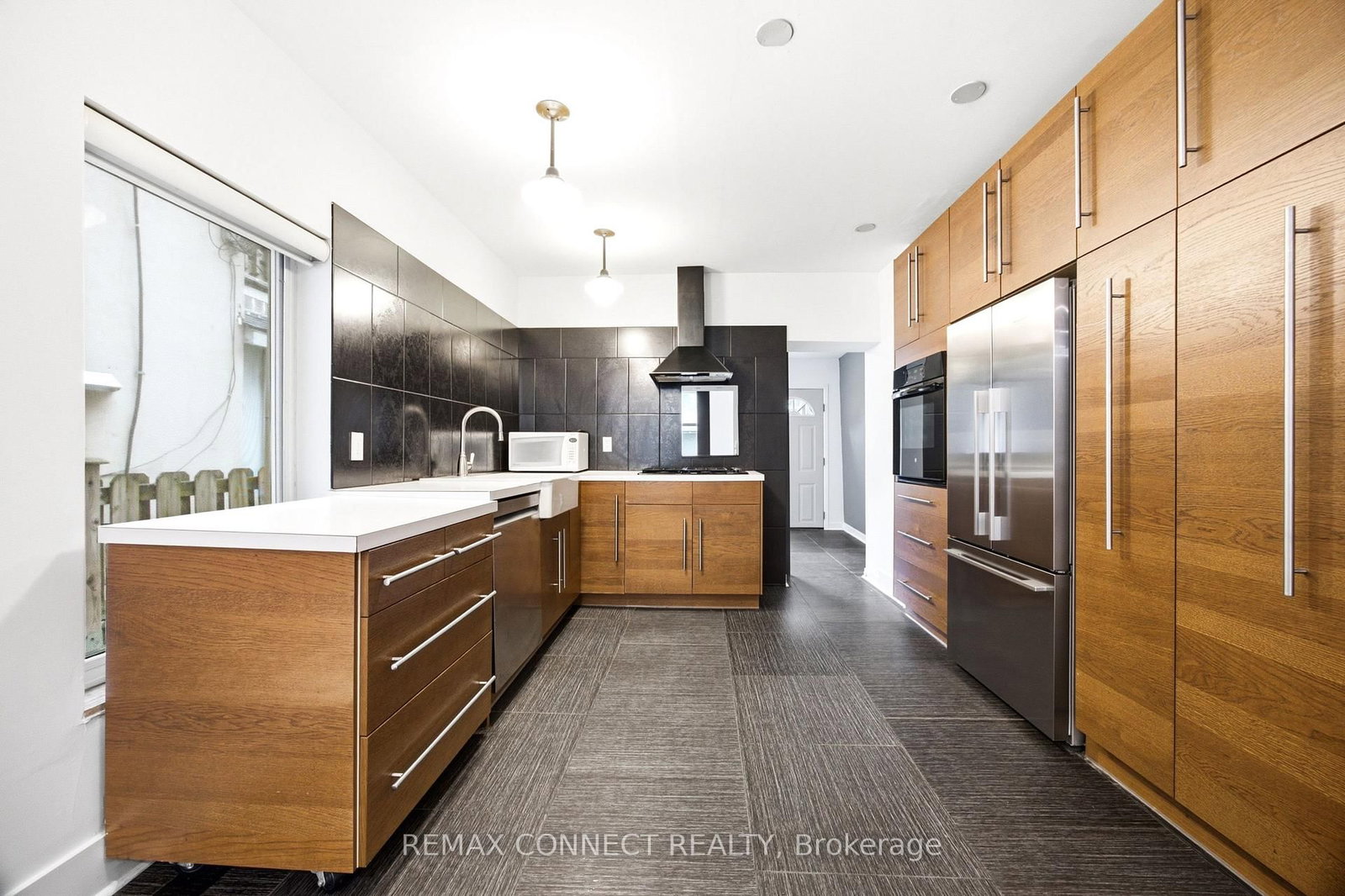 37 Noble Street • Toronto, ON photo 16