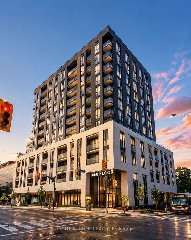 418 - 1660 Bloor Street W