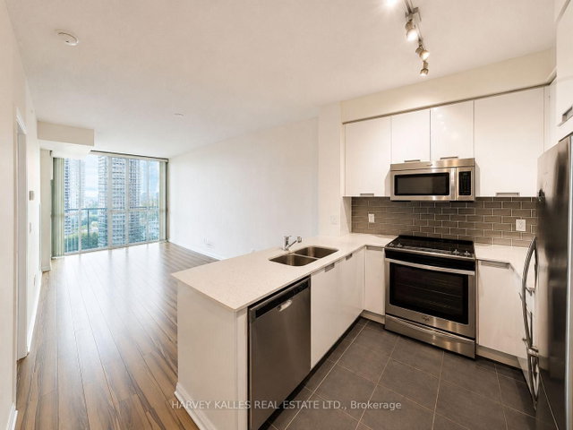 1903 - 75 Eglinton Avenue W
