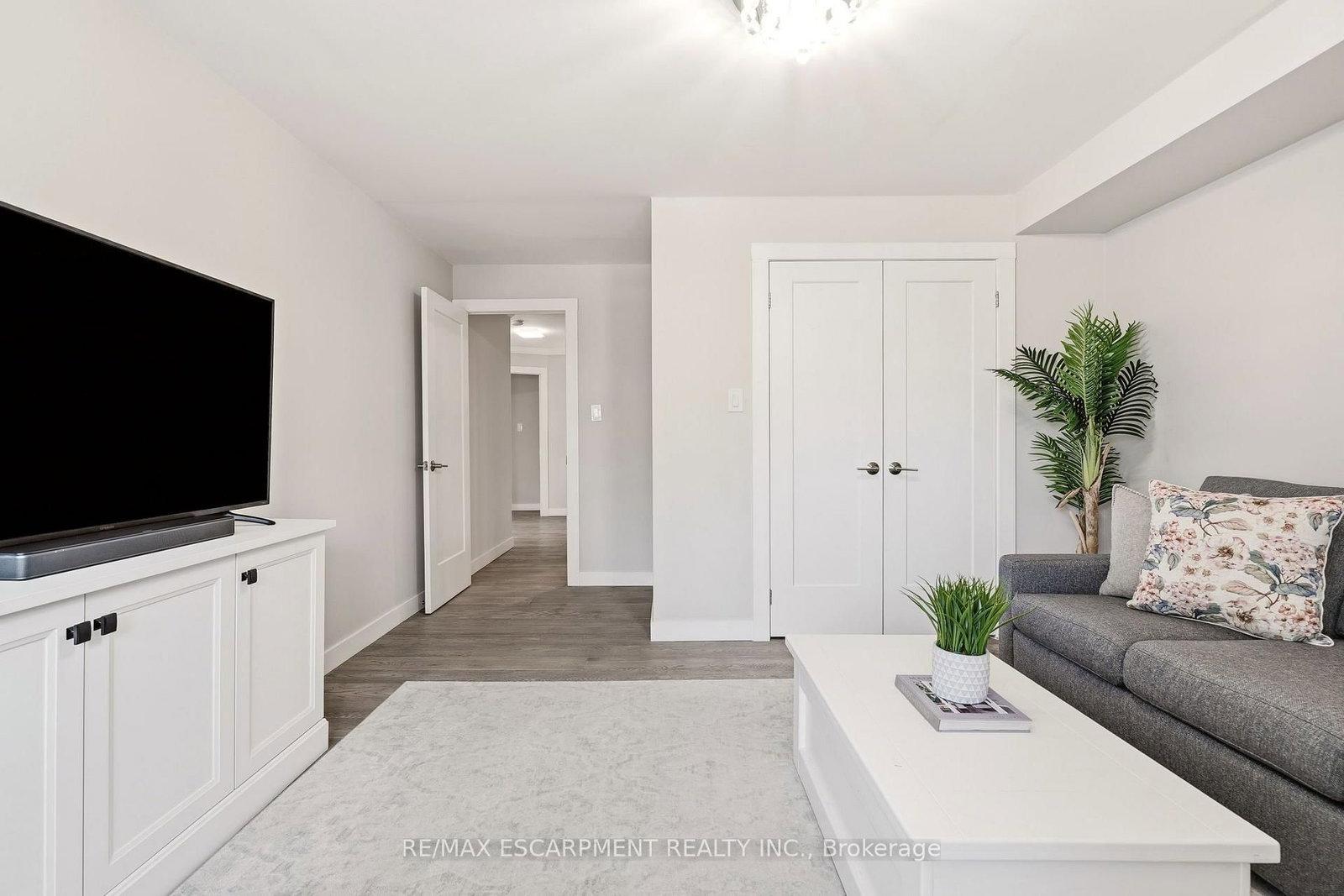 2121 Lakeshore Road • #507 • Burlington, ON photo 38