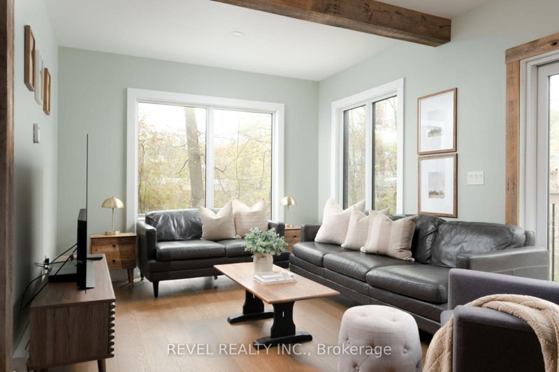 1470 Queen Street W