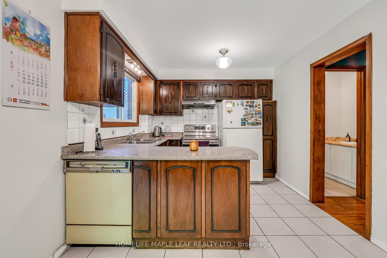 14 Manitou Crescent • Brampton, ON photo 12