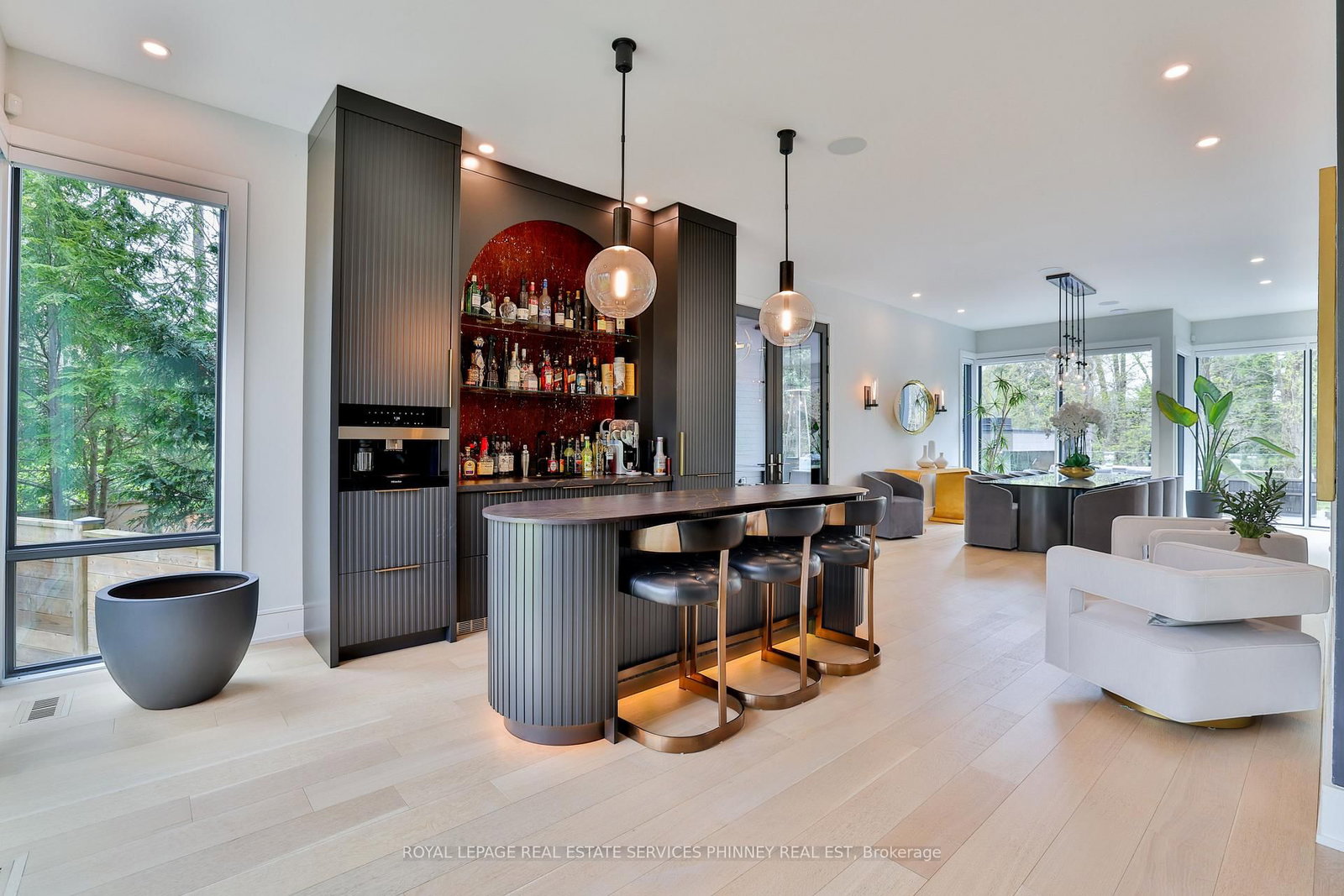 1102 Crestview Street • Oakville, ON photo 18