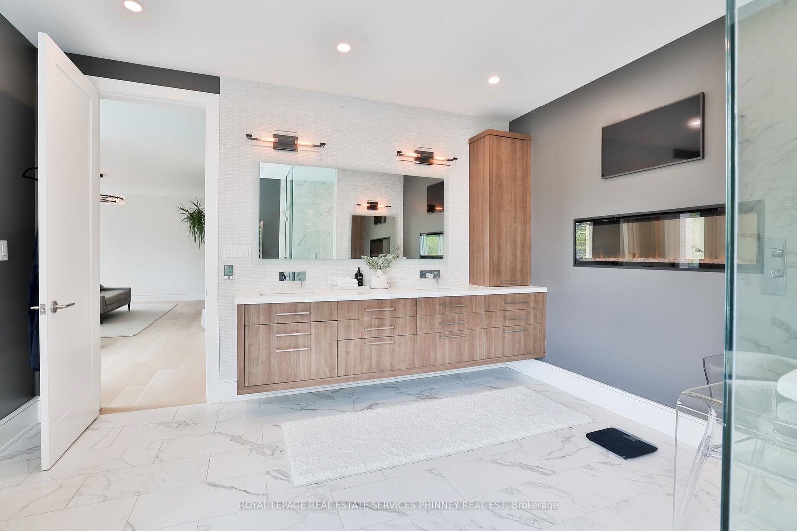 1102 Crestview Street • Oakville, ON photo 27