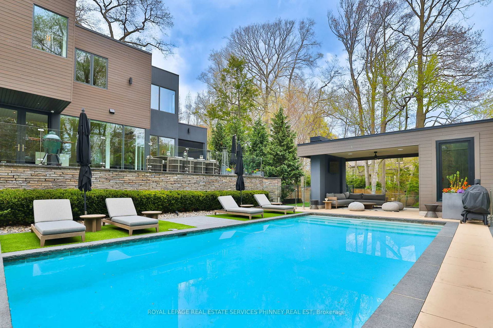 1102 Crestview Street • Oakville, ON photo 43