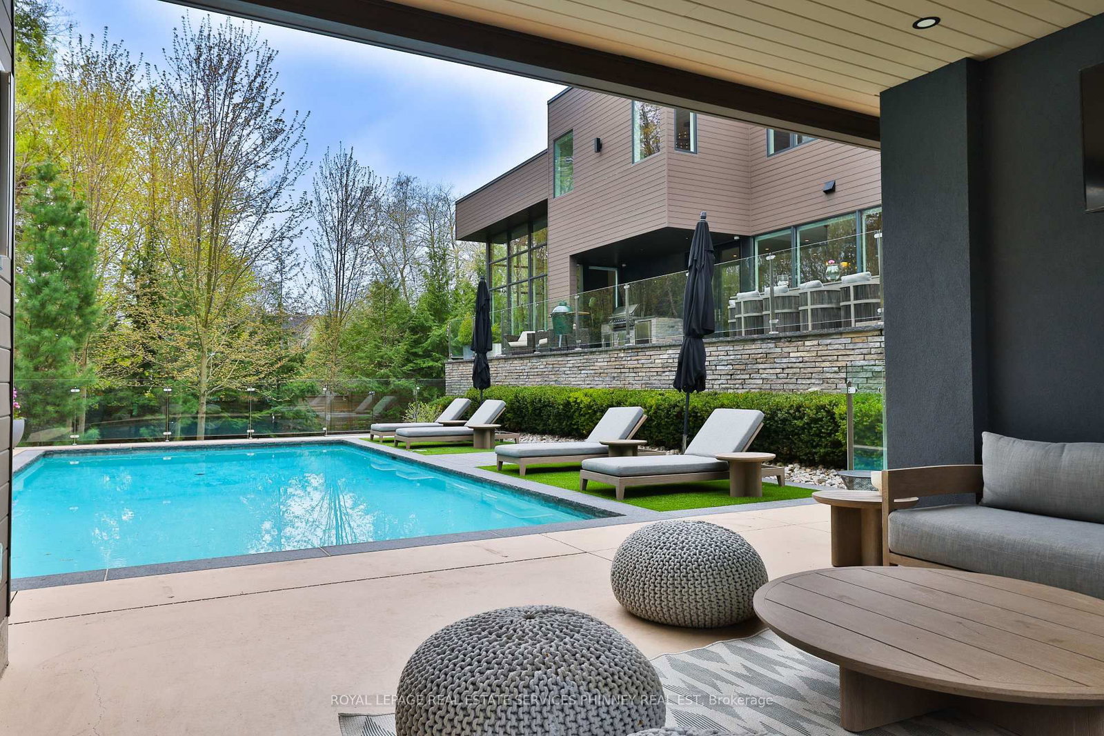 1102 Crestview Street • Oakville, ON photo 48