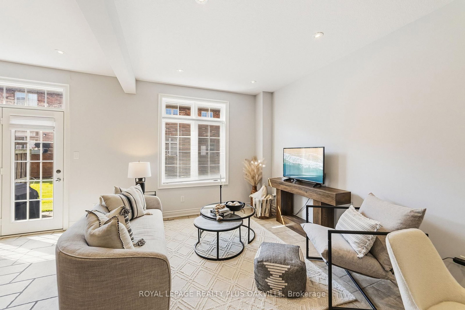 2282 Orchard Road • #24 • Burlington, ON photo 10