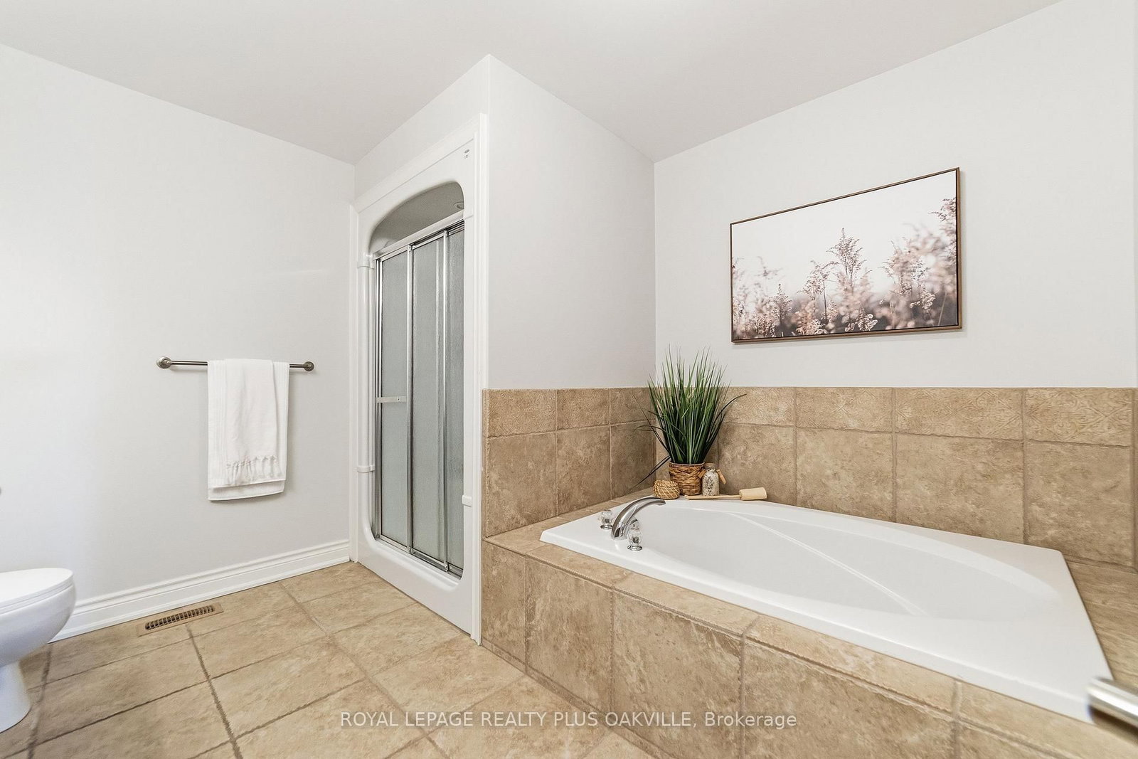 2282 Orchard Road • #24 • Burlington, ON photo 26