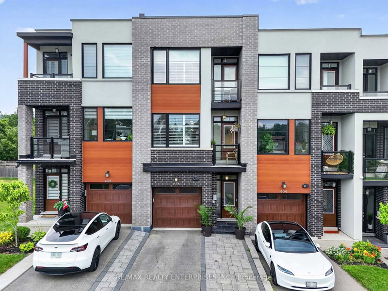 656 Tupelo Crt, Mississauga, Ontario